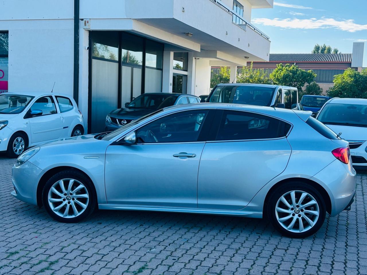 Alfa Romeo Giulietta 1.6 JTDm-2 105 CV Exclusive