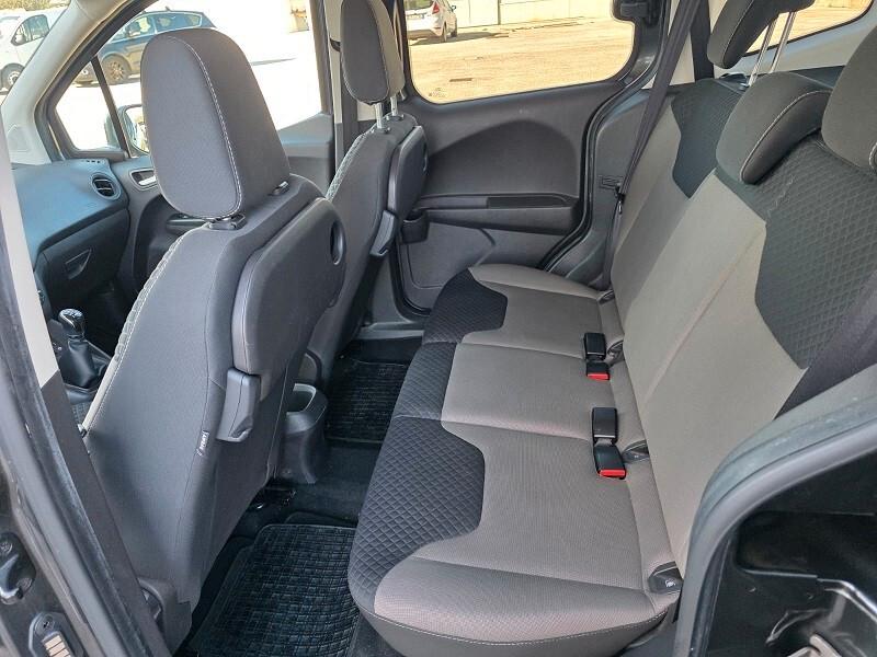 Ford Tourneo Courier 1.5 TDCI 95 CV