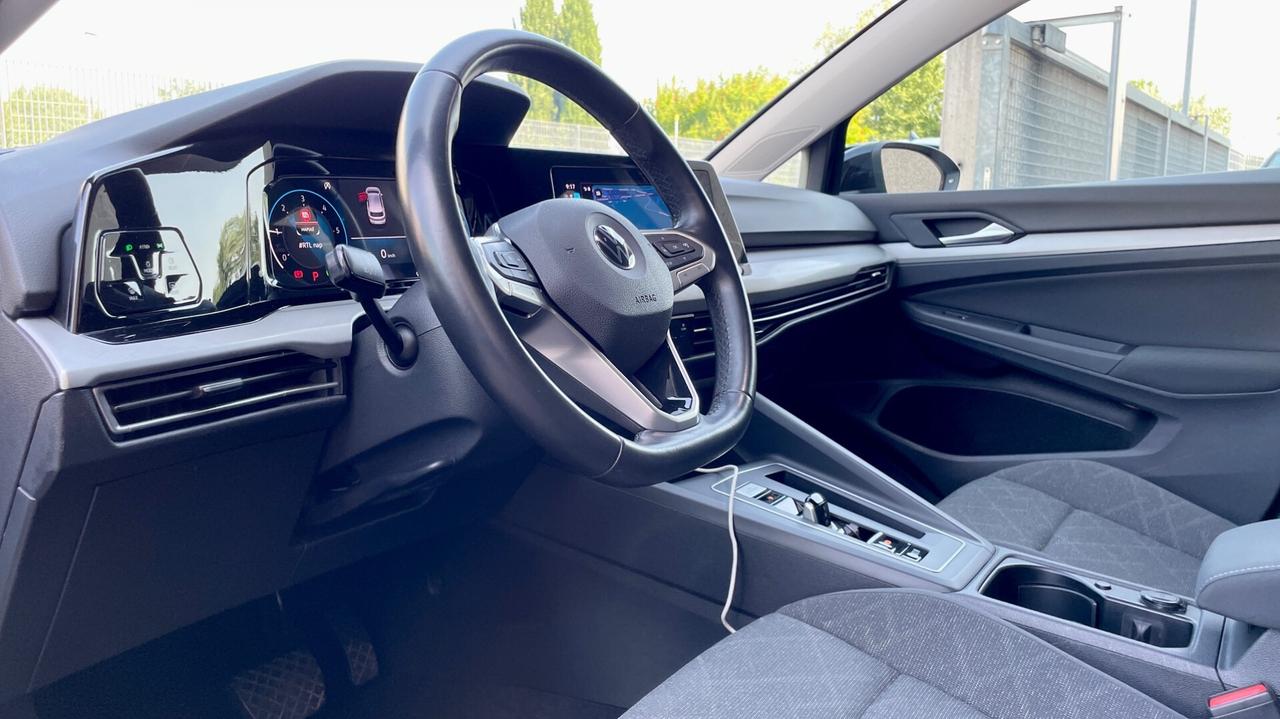 VOLKSWAGEN GOLF 2.0 TDI DSG SCR LIFE 150CV - FULL LED, VIRTUAL COCKPIT, CAR PLAY