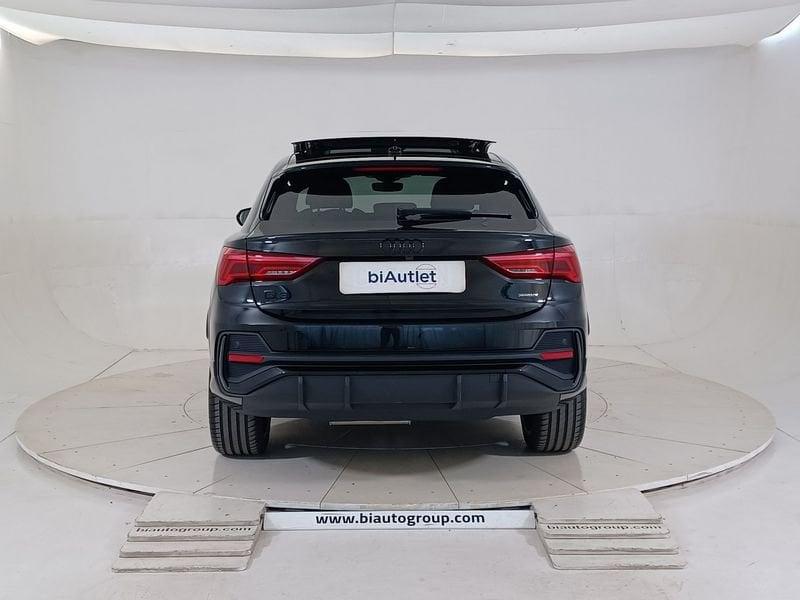 Audi Q3 2019 Sportback Diesel Sportback 40 2.0 tdi Identity Black quattro 193