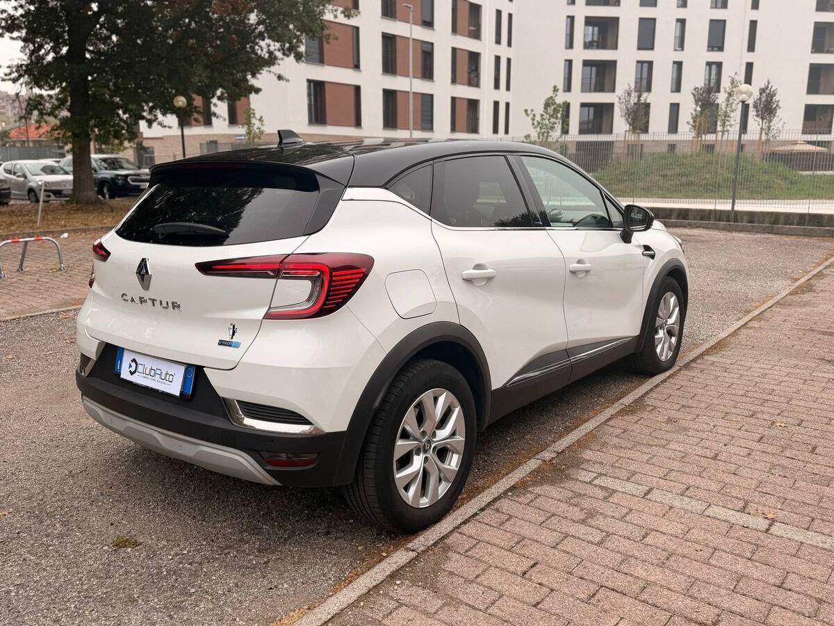 Renault Captur 1.6 E-Tech phev Intens 160cv auto my21