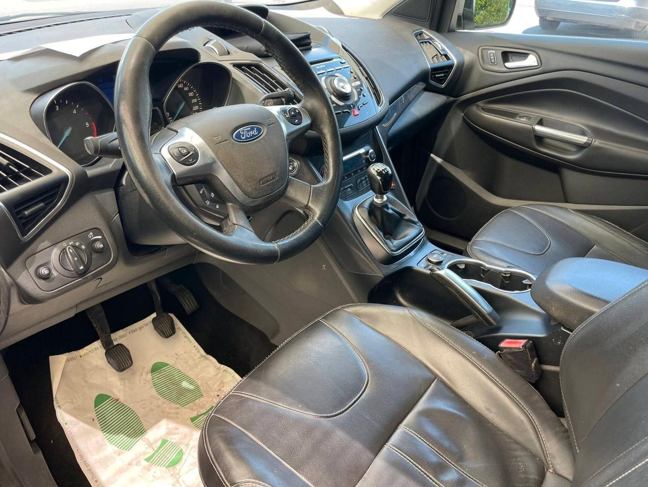 Ford Kuga 2.0 TDCI 140 CV 4WD Titanium