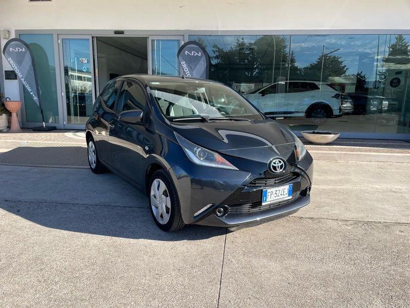 Toyota Aygo Aygo 1.0 VVT-i 69 CV 5 porte x-business