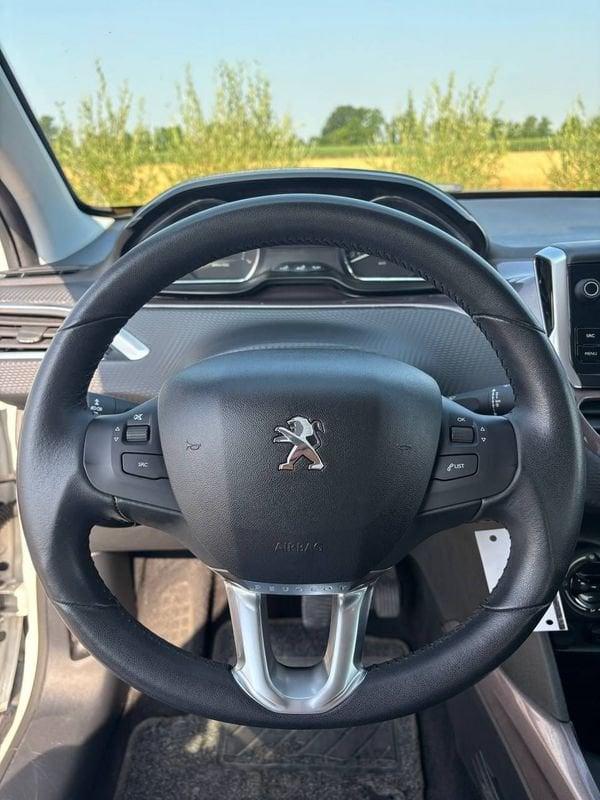 Peugeot 2008 NEOP. EURO 6. 1.2 82 CV