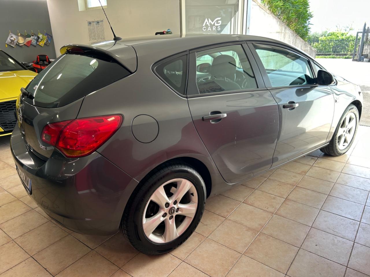 Opel Astra 1.7 CDTI 110CV 5 porte Elective
