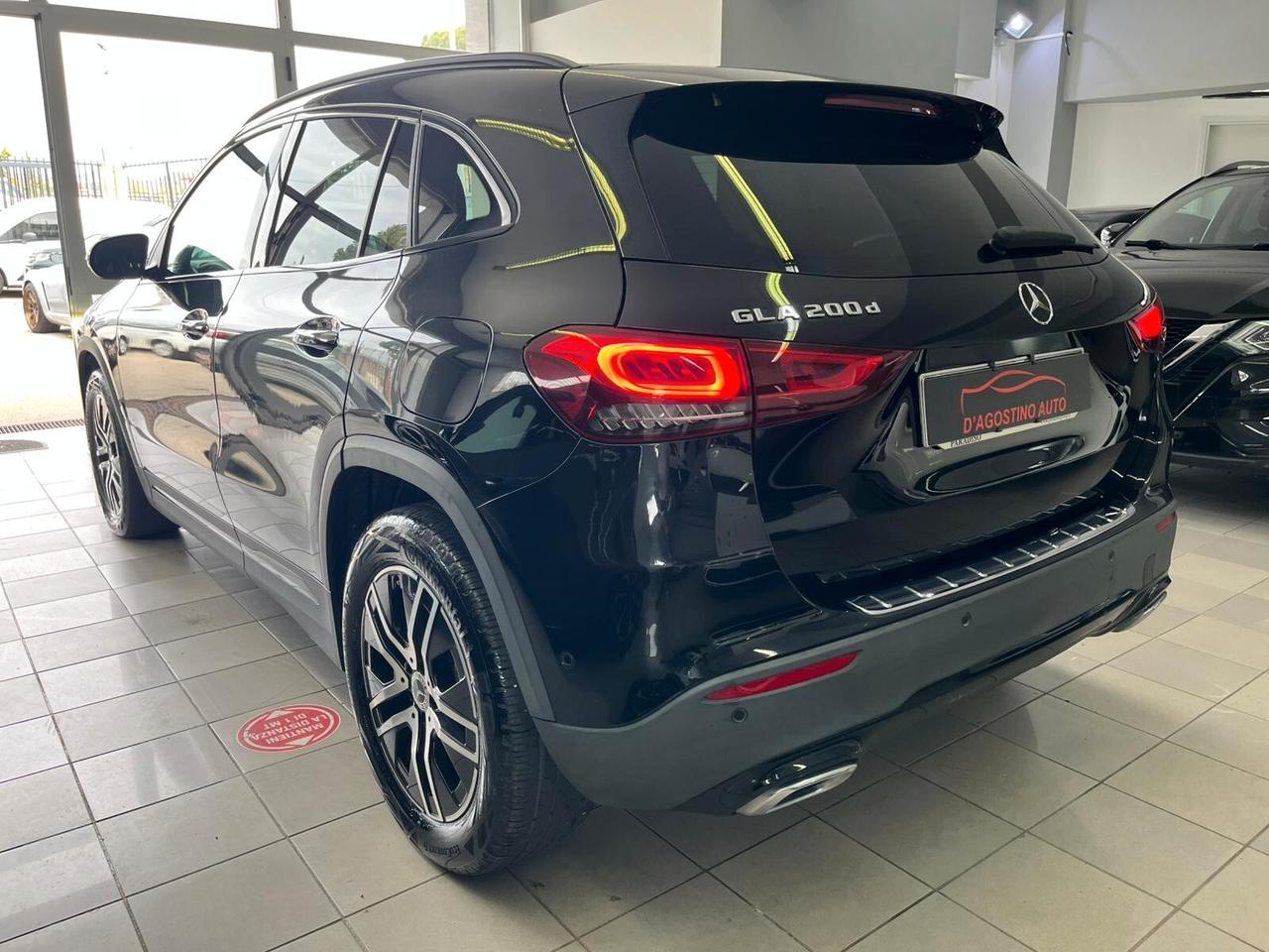 Mercedes-benz GLA 200 d Automatic Premium TETTO APRIBILE UNICO PROPRIETARIO