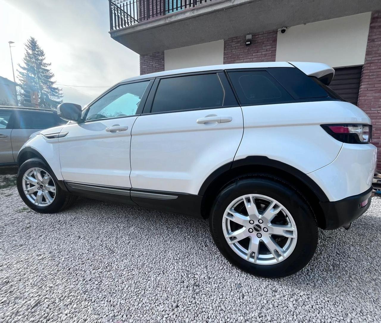 Land Rover Range Evoque 2.2 TD4 5p. Prestige