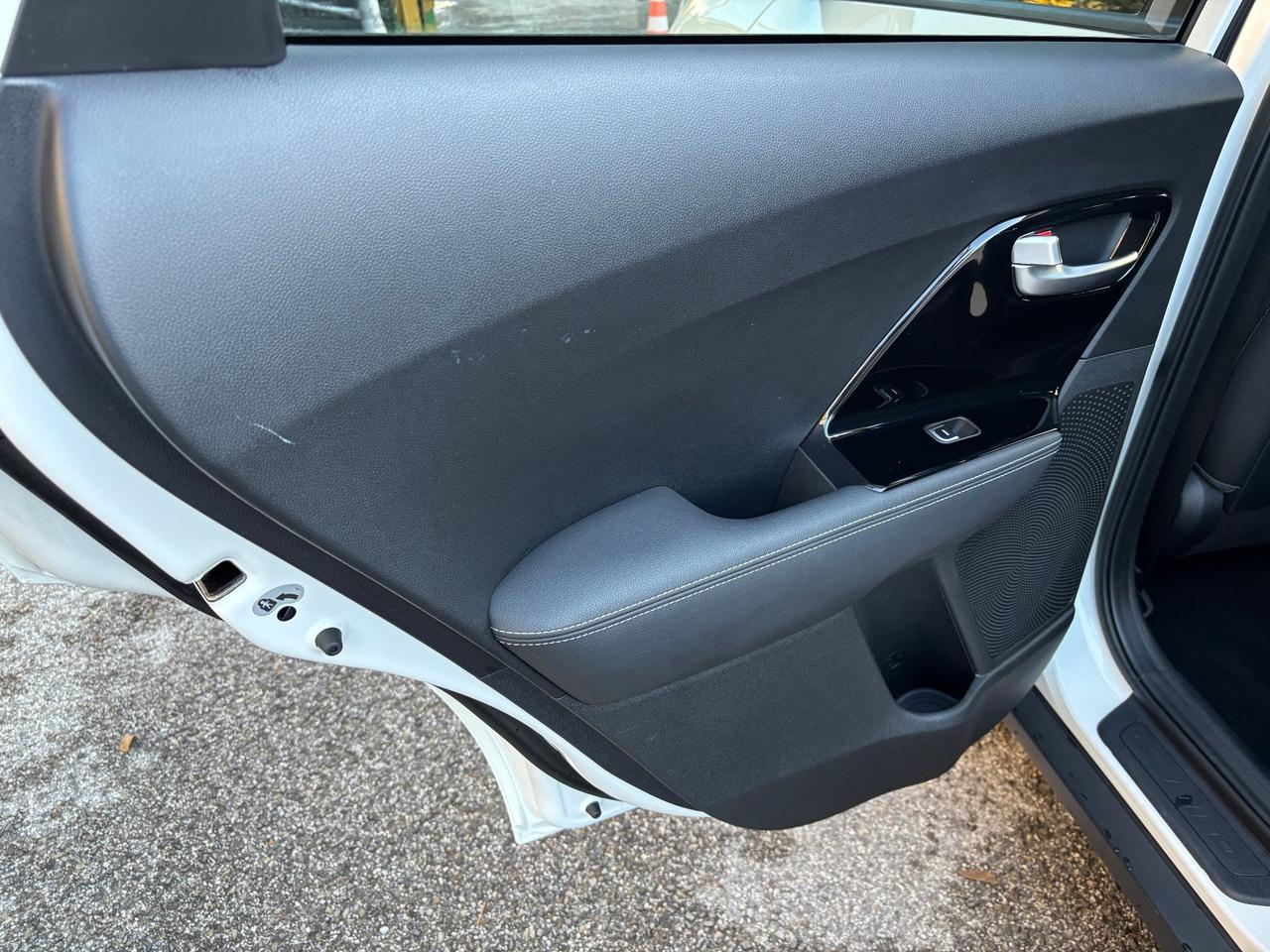 Kia Niro 1.6 GDi HEV Style Hybrid