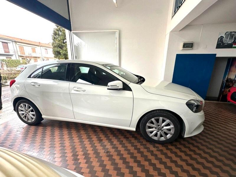MERCEDES Classe A (W176) A 160 d Business