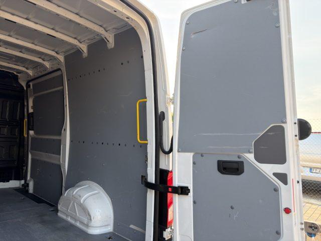 VOLKSWAGEN Crafter L3H3 2.0TDI 140CV
