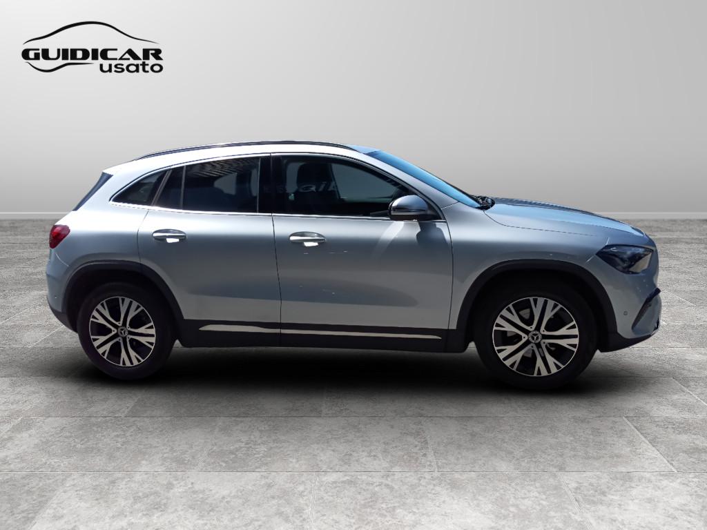Mercedes-Benz GLA-H247 2023 - GLA 180 d Progressive Advanced auto
