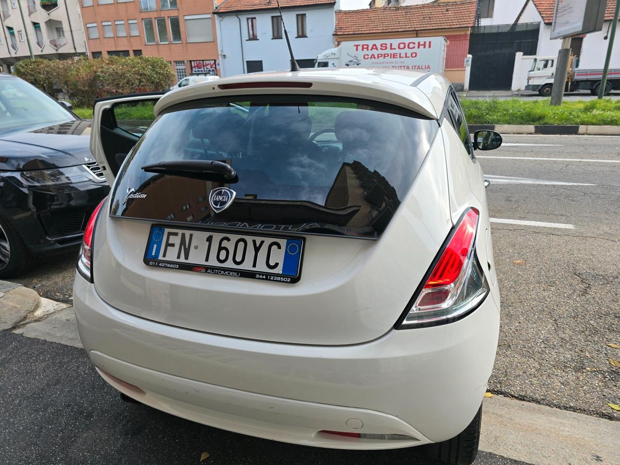 Lancia Ypsilon 1.2 69 CV 5 porte GPL Ecochic Platinum