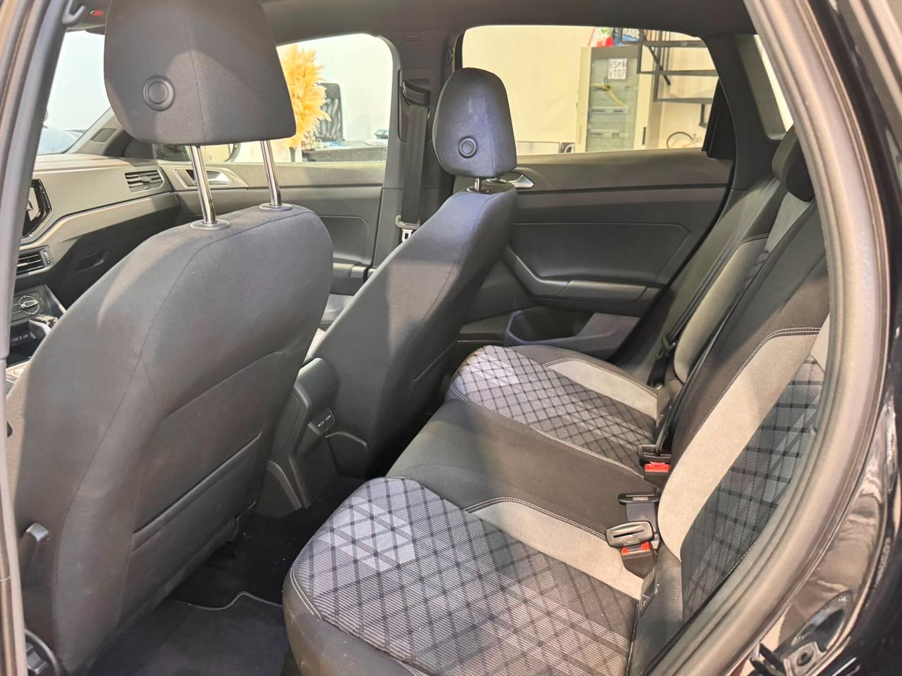 Volkswagen Taigo 1.0 TSI 115 CV DSG R-Line Plus