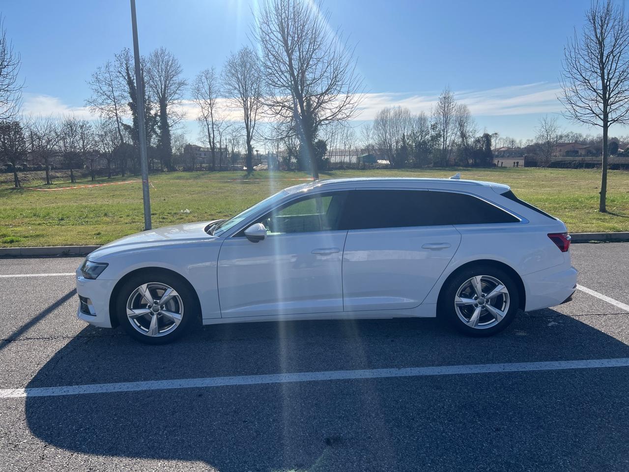 Audi A6 Avant 40 2.0 TDI S tronic Business