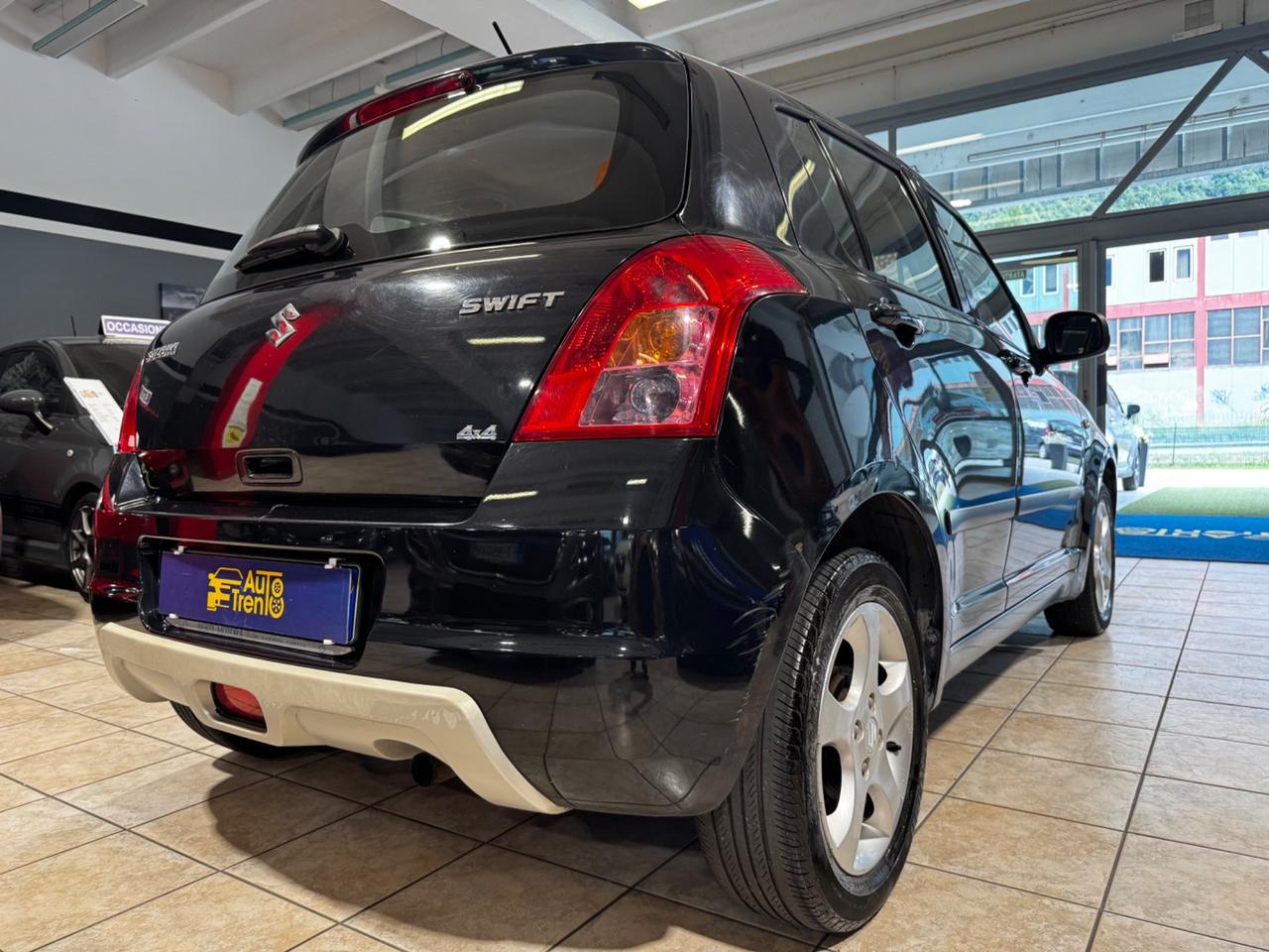 Suzuki Swift 1.3 4x4 5p. Outdoor Line GL