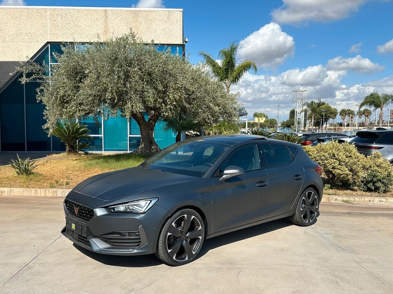 CUPRA Leon VZ 1.4 phev DSG offerta T-Stock prezzo imperdibile
