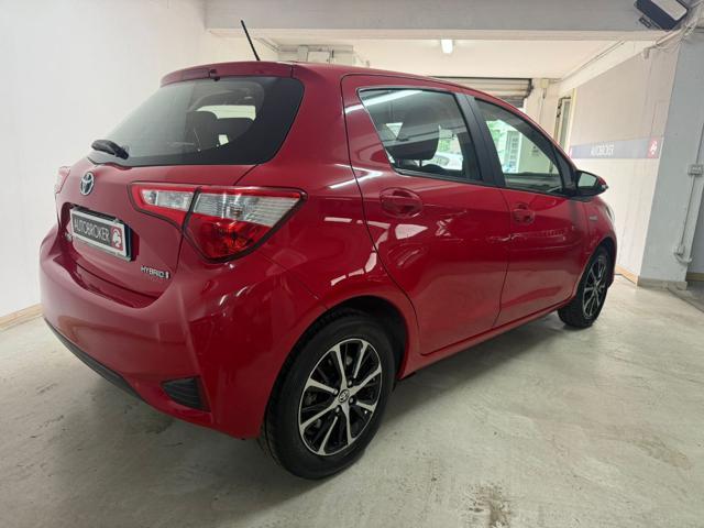 TOYOTA Yaris 1.5 Hybrid 5 porte Business