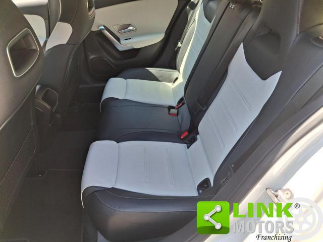 MERCEDES-BENZ A 200 Premium AMG GARANZIA INCLUSA