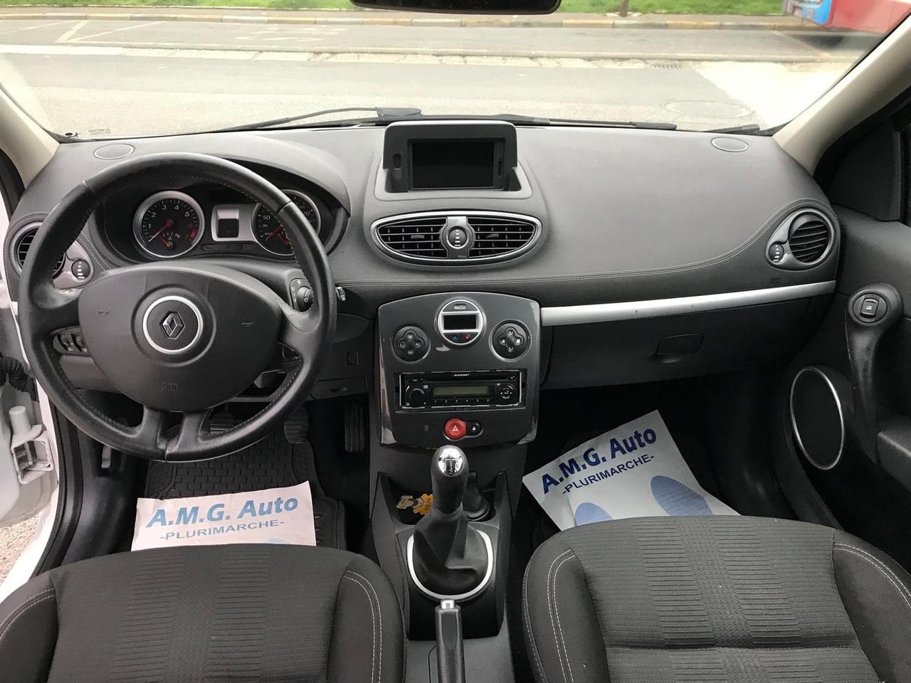 Renault Clio 1.2 16V 3 porte Live! Auto pari al nuovo