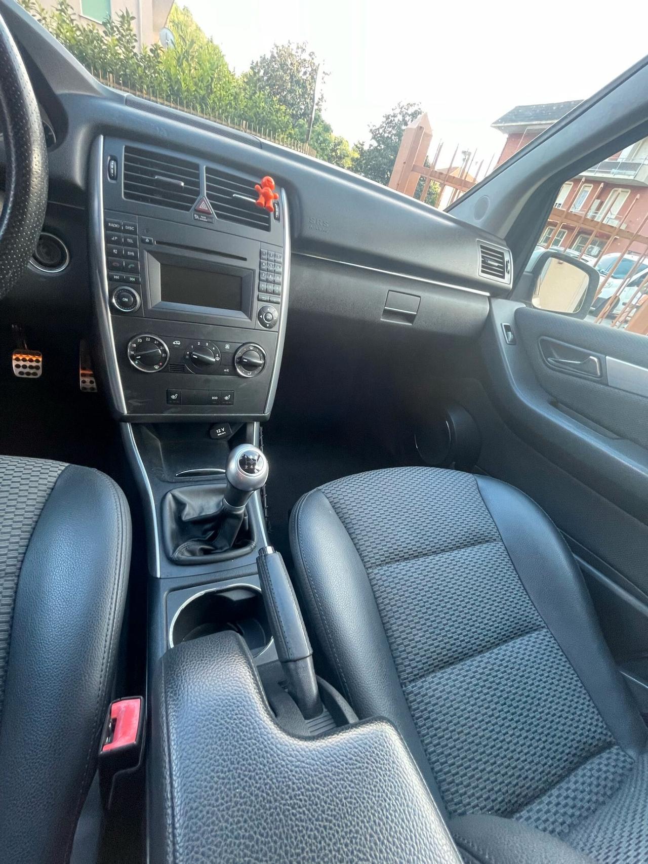 Mercedes-benz B 180 B 180 BlueEFFICIENCY Sport