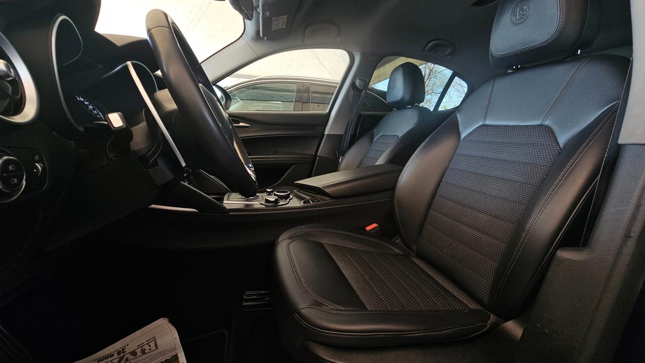 Alfa Romeo Stelvio 2.2 Turbodiesel 210 CV AT8 Q4 Super