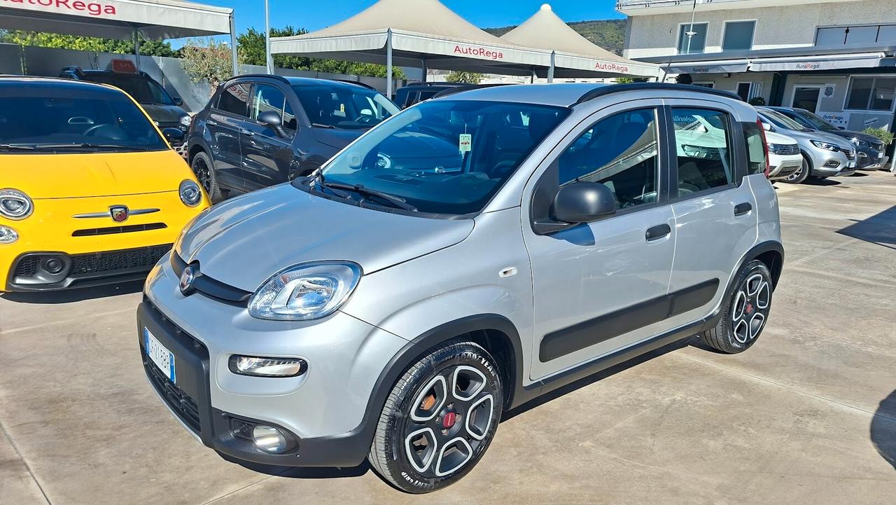 Fiat Panda 1.2 GPL di serie Trekking 2021