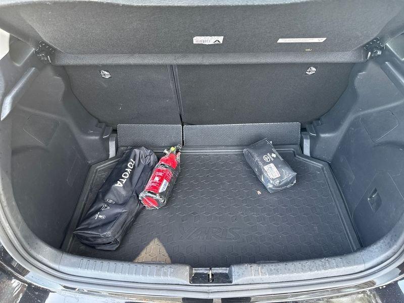 Toyota Yaris Yaris 1.5h Active