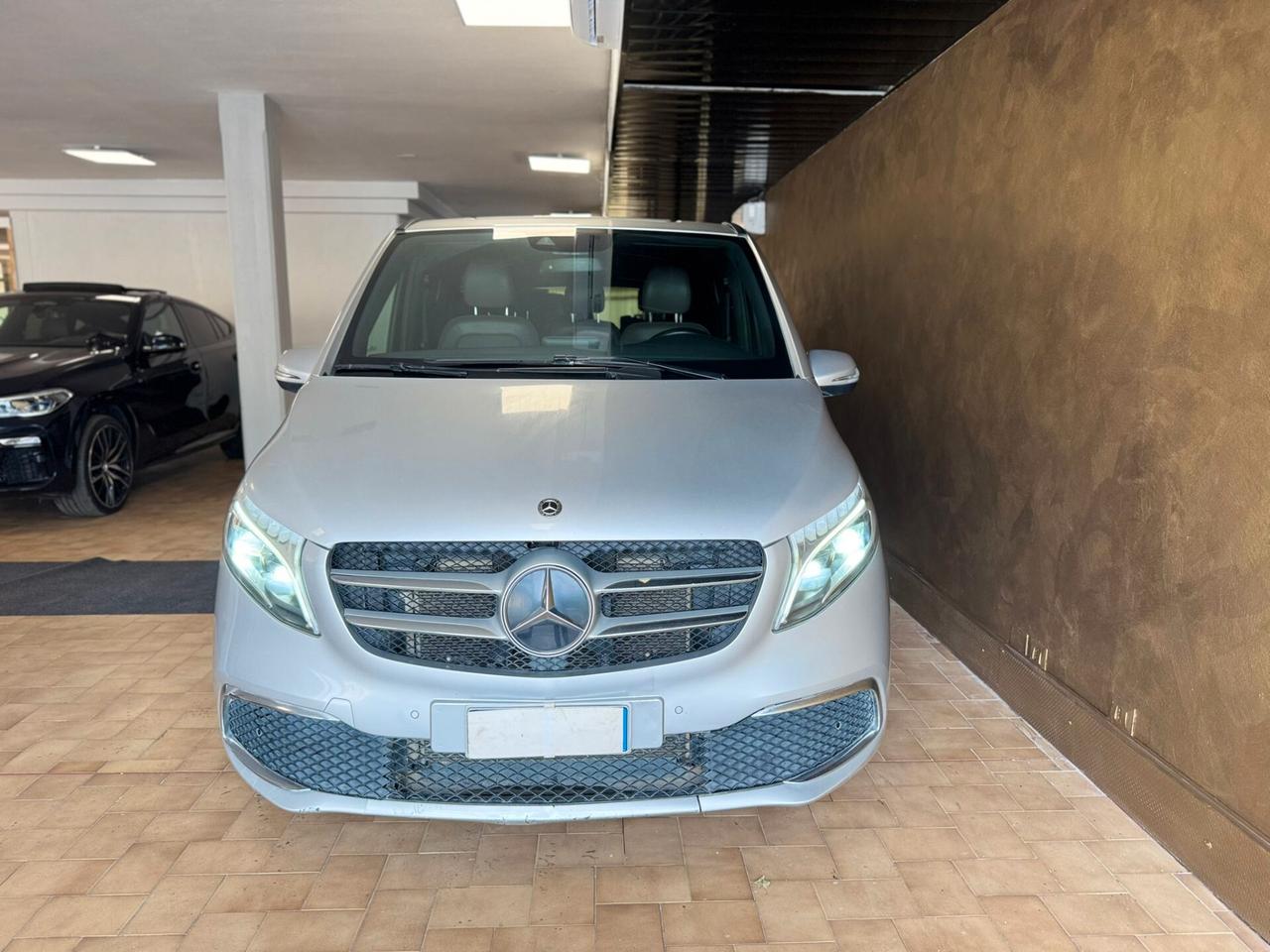 Mercedes-benz V 300 d Automatic 4Matic Premium Extralong