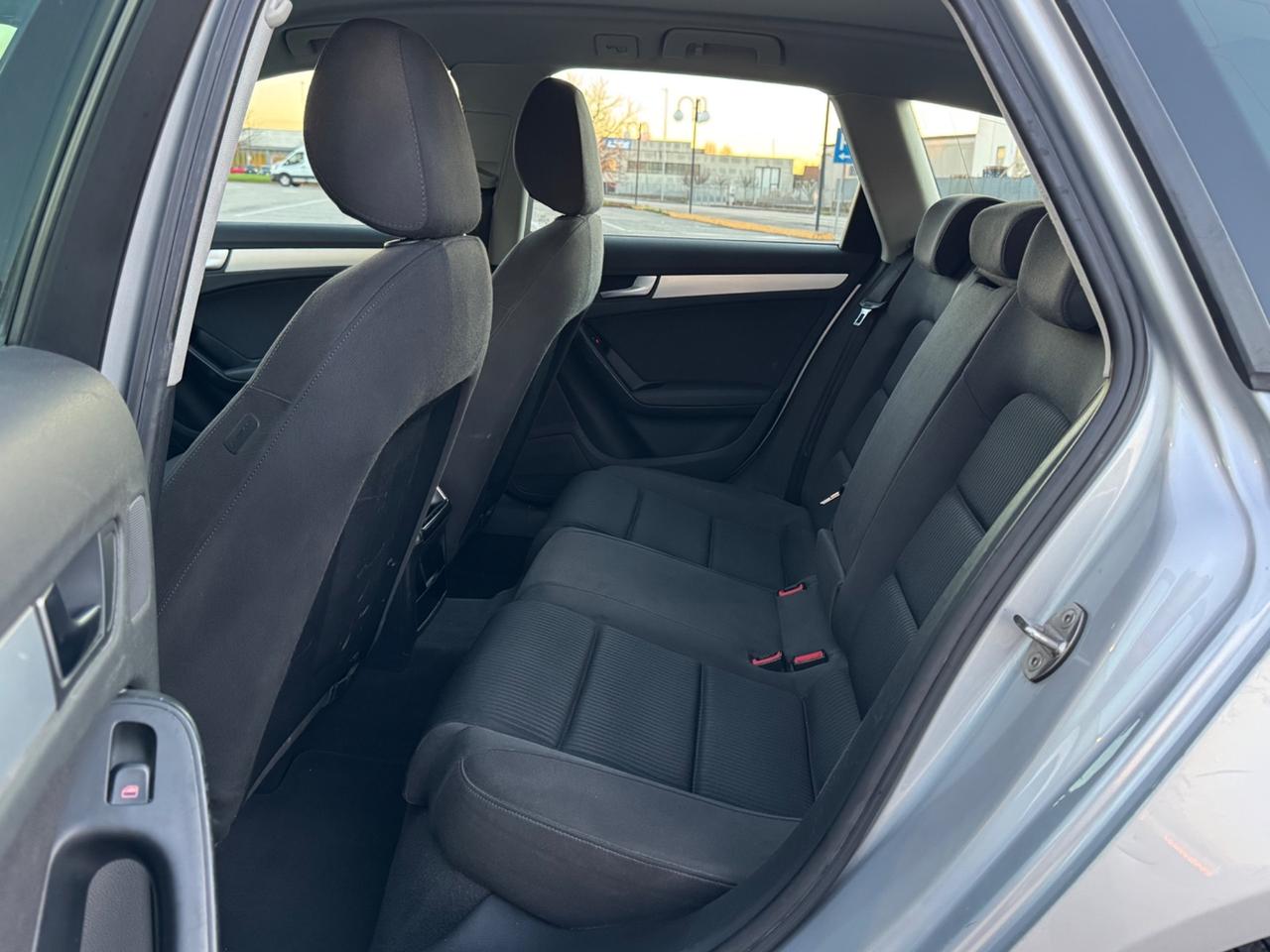 Audi A4 Avant 2.0 TDI 143CV Automatico