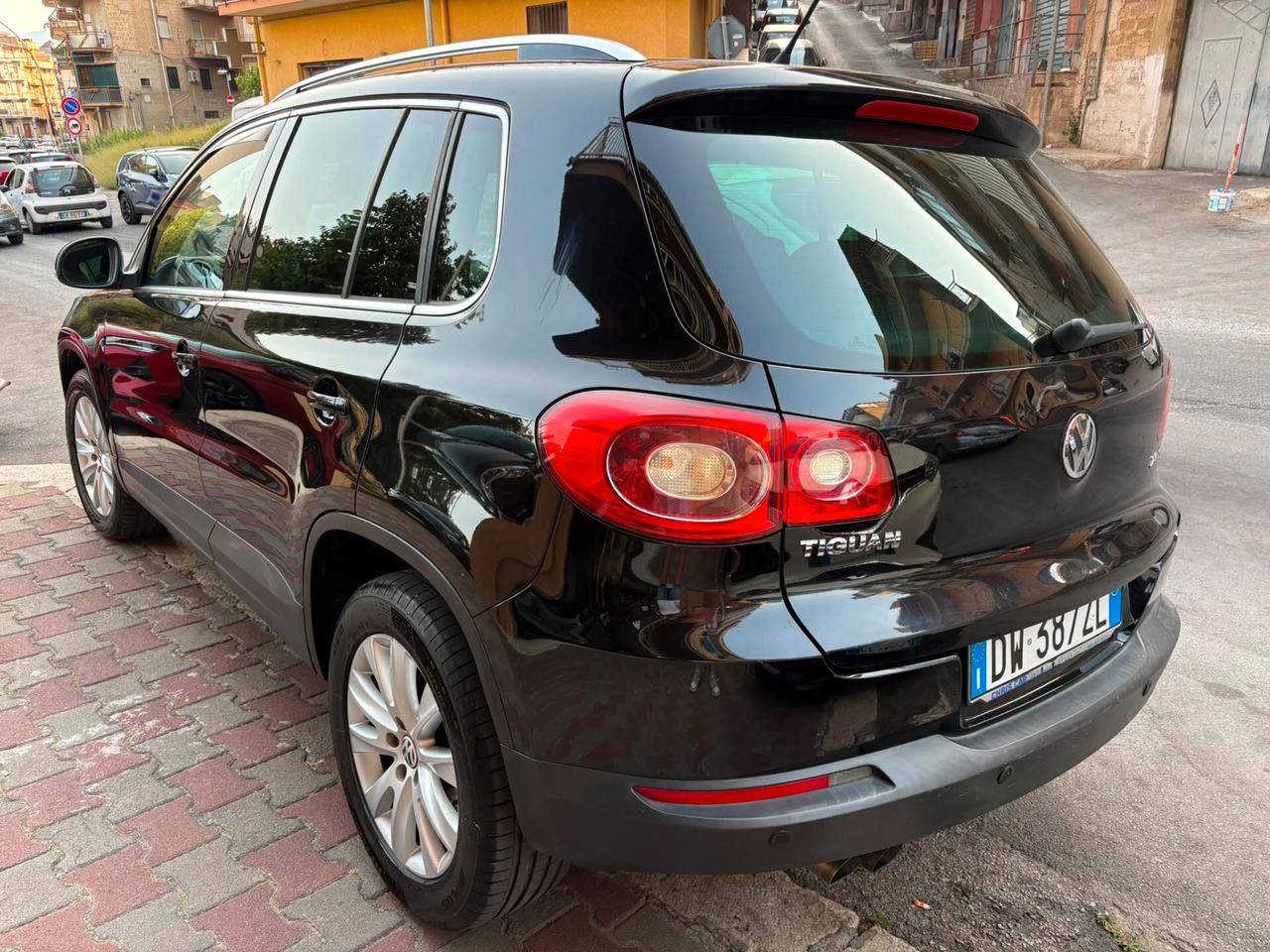Volkswagen Tiguan 2.0 TDI DPF 4MOTION tiptronic Sport & Style