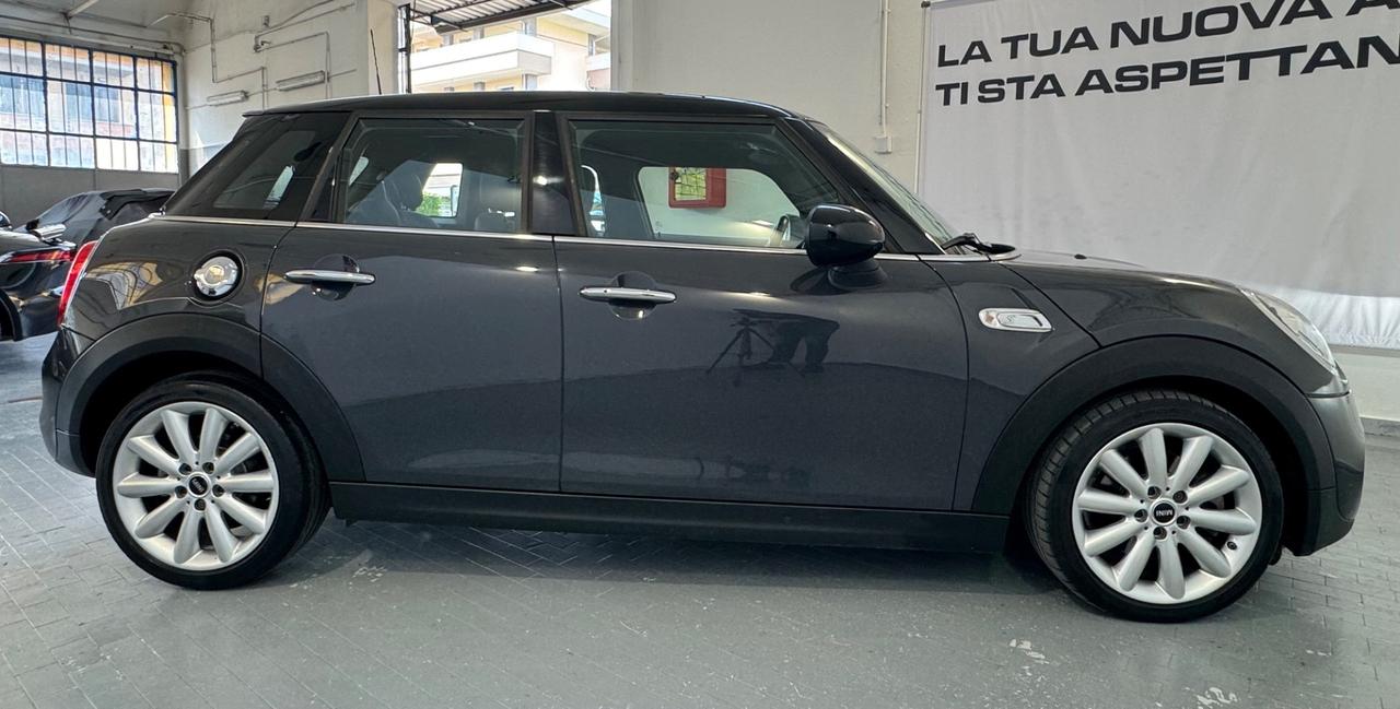 Mini Mini 2.0 Cooper SD aut. Hype 5 porte