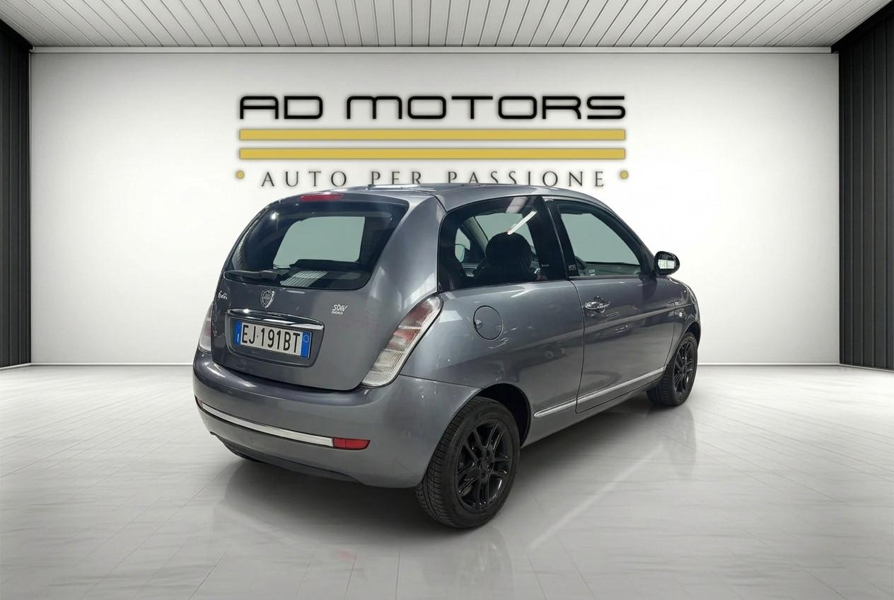 Lancia Ypsilon 1.3 mjt 16v Unyca