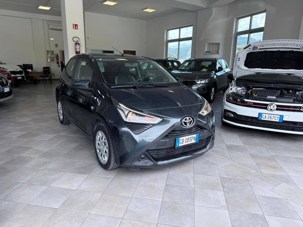 Toyota Aygo Connect 1.0 VVT-i 72CV 5 porte x-business MMT