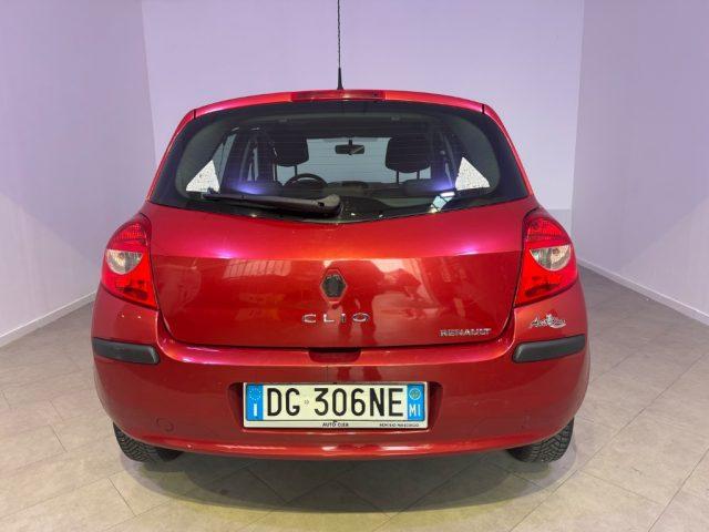 RENAULT Clio 1.2 16V 5 porte Luxe