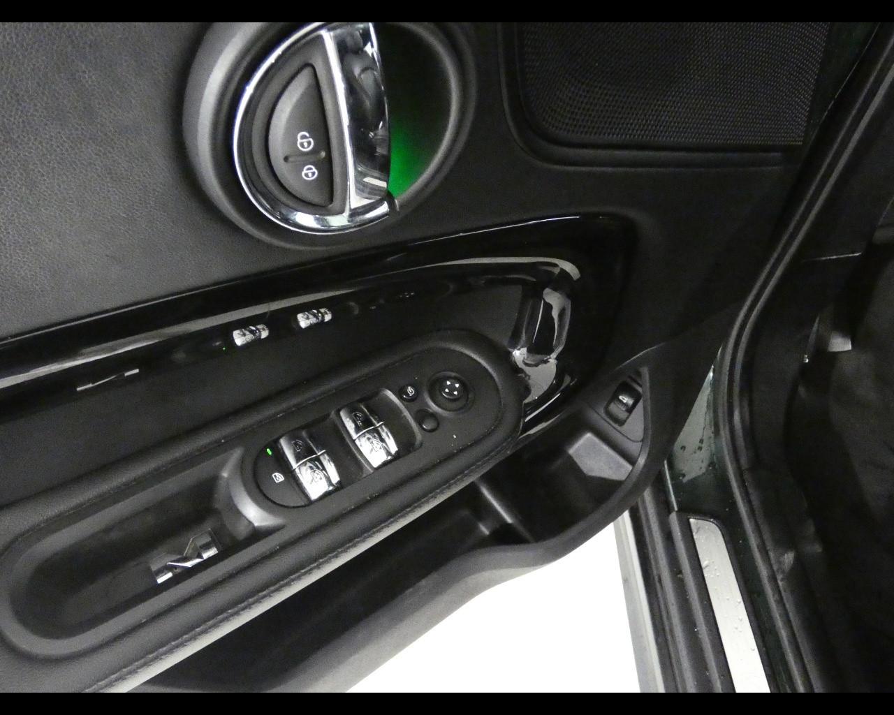 MINI Mini Countrym.(F60) - Mini 2.0 Cooper D Hype Countryman