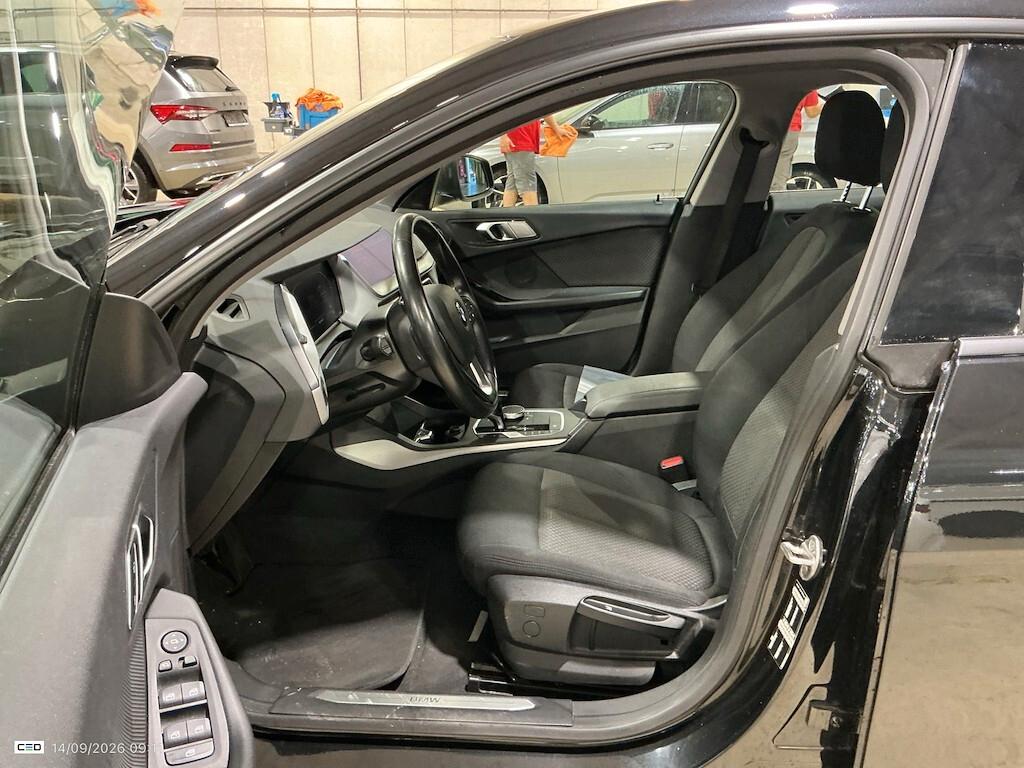 BMW 216D GRAN COUPE 115CV STEPTRONIC BUSINESS ADVANTAGE ( FARI LED - BMW DIGITAL COCKPIT - CRUISE - NAVI - MIRROR - PDC - CERCHI 17 )