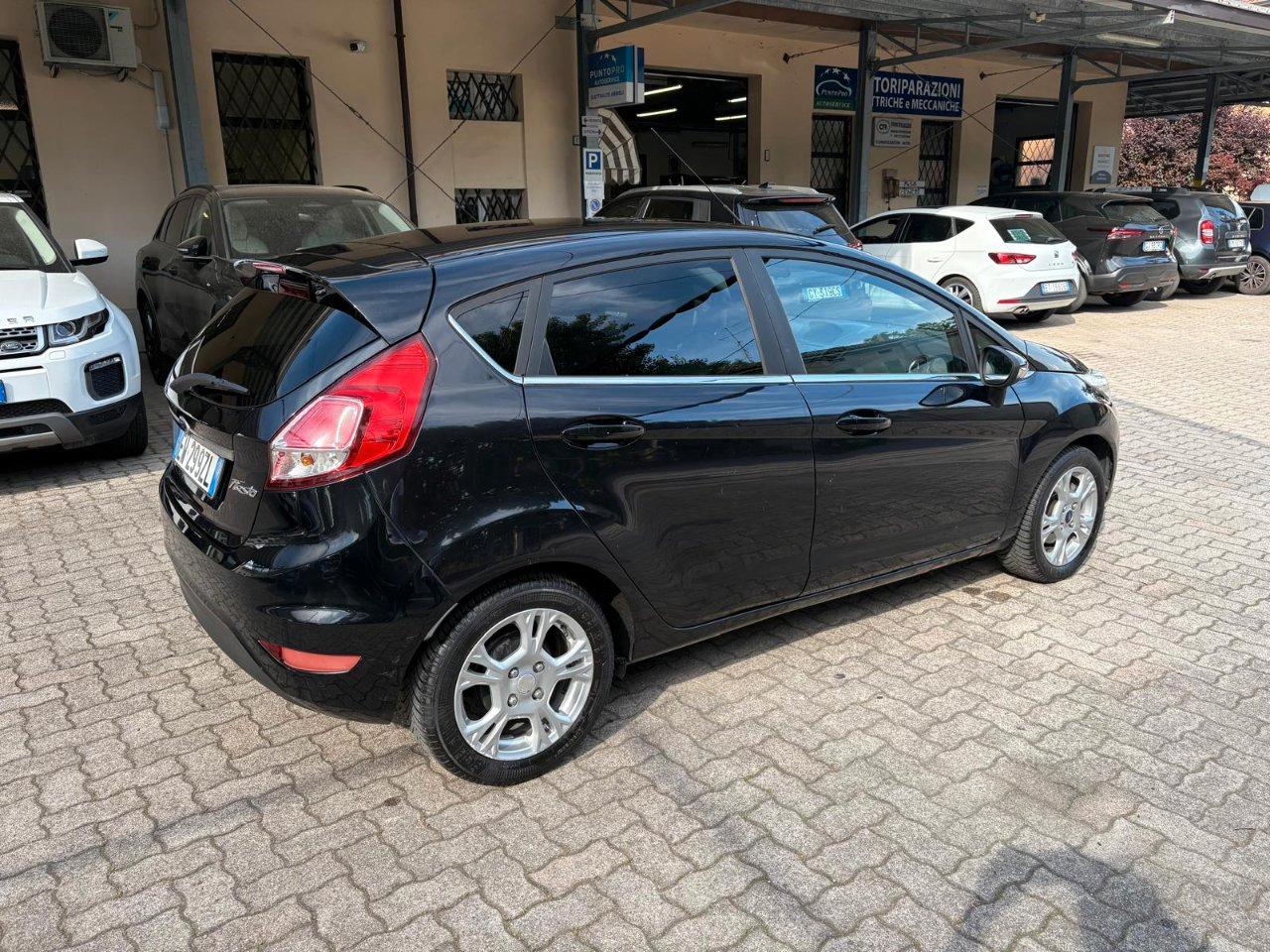 Ford Fiesta 5 Porte Fiesta 5p 1.5 tdci Business 75cv OK NEOPATENTATO