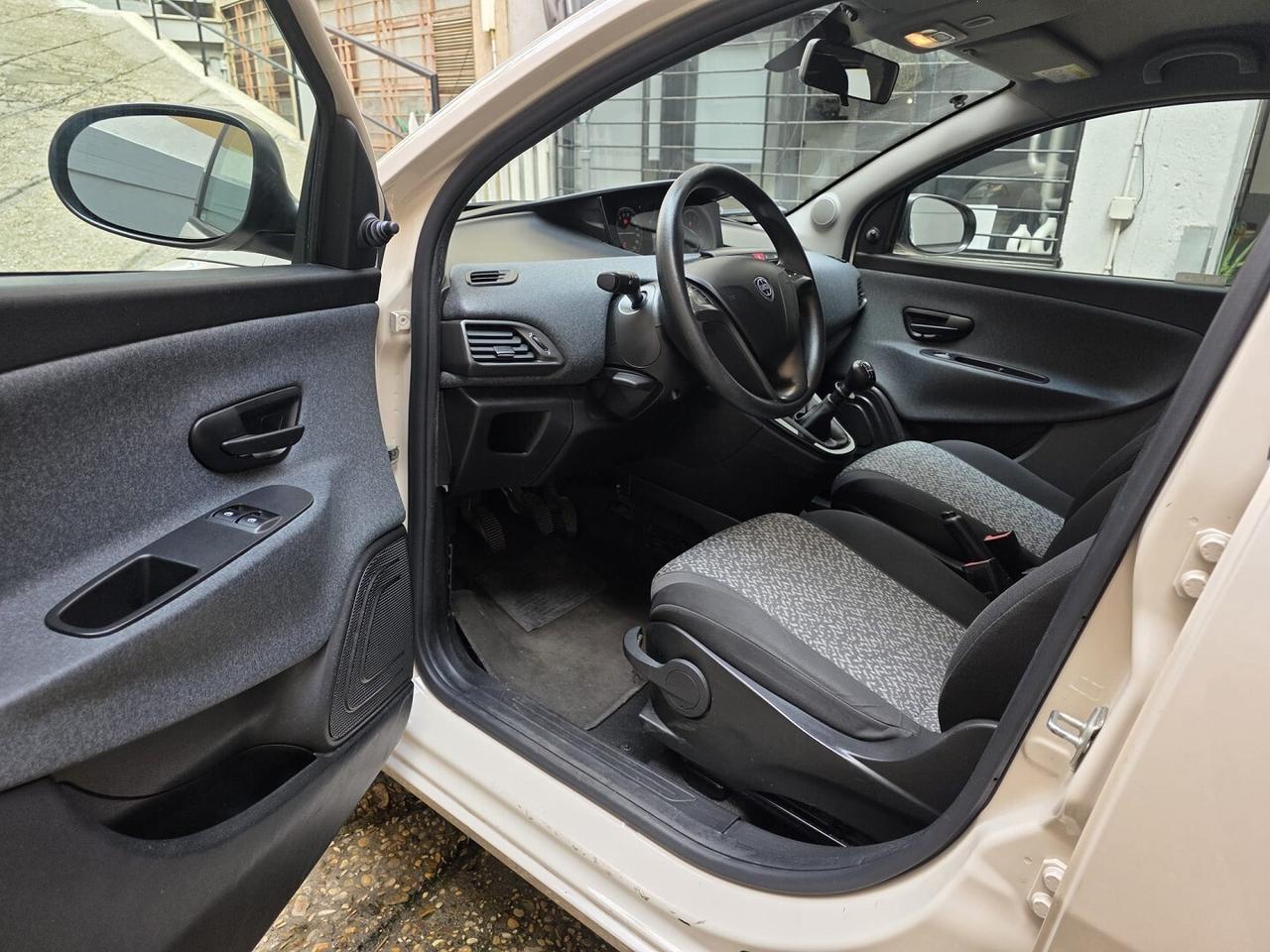 LANCIA YPSILON 1.2 - GARANZIA 12 MESI INCLUSA