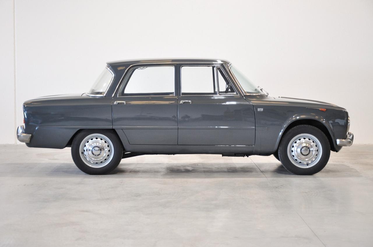 Alfa Romeo Giulia TI 1600 Prima Serie targhe nere