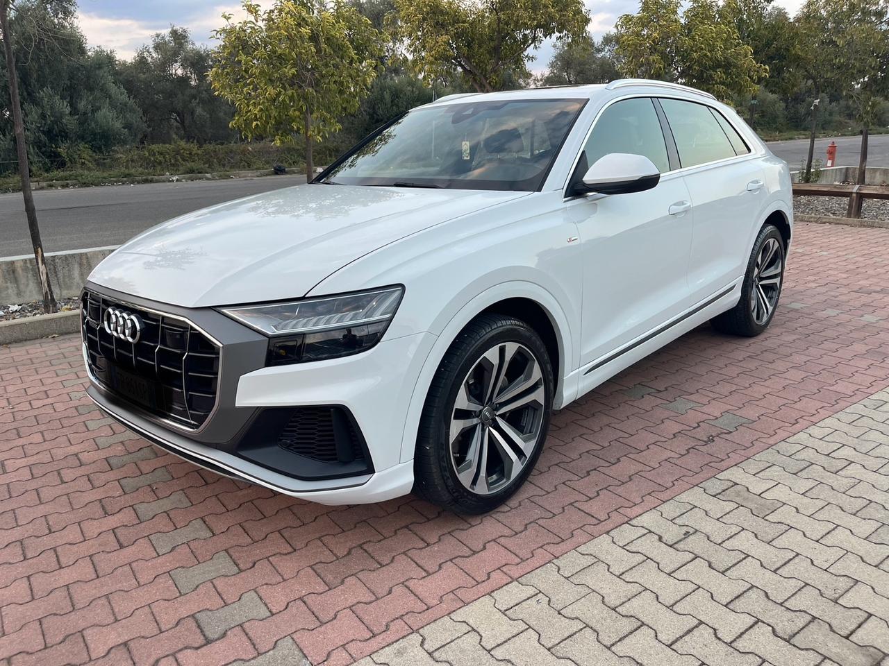 Audi Q8 50 TDI 286 CV quattro tiptronic Sport