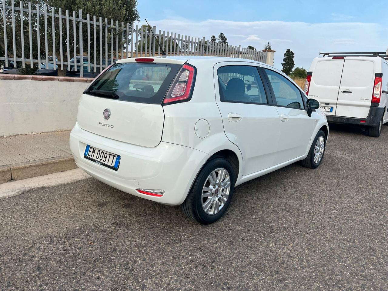 Fiat Punto 1.2 8V 5 porte 51KW 70CV 2012