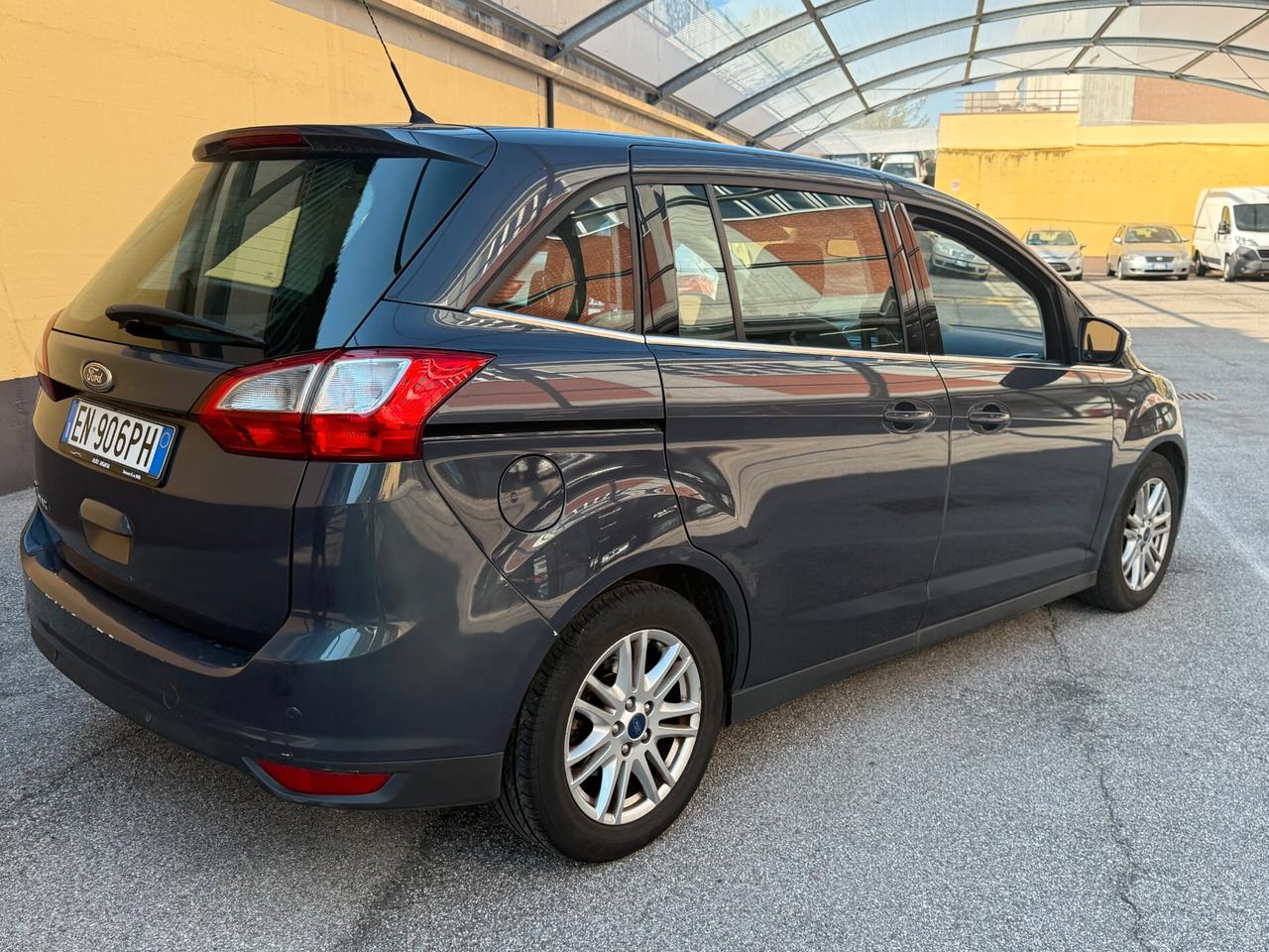 Ford GRAN C.MAX 1.6 TDCI 115CV TITANIUM "7 POSTI - KM 133000 OTTIMA"