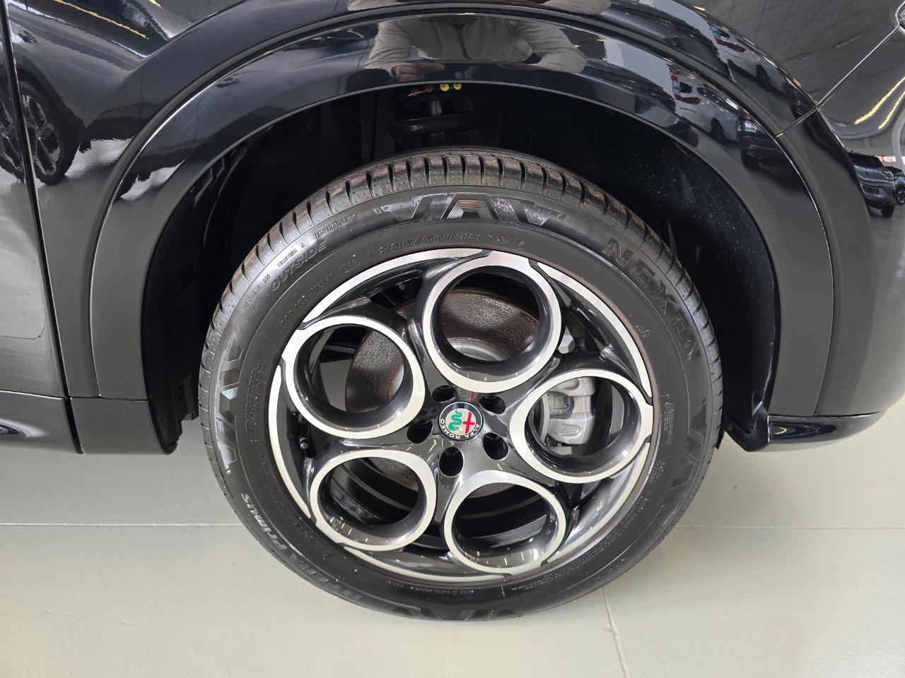Alfa Romeo Tonale 1.3 280 CV PHEV AT6 Q4 Ti