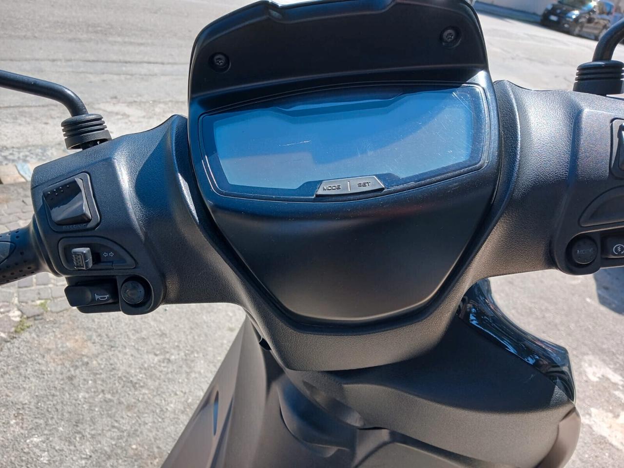 Piaggio Medley 125