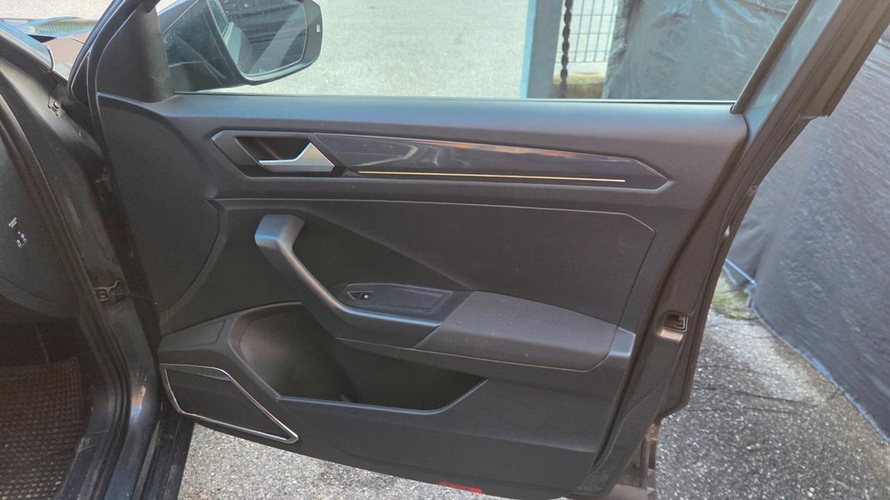 Volkswagen T-Roc 2.0 TDI SCR 4MOTION Advanced BlueMotion Technology