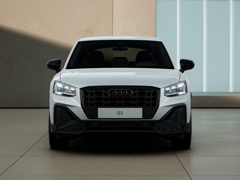 Audi Q2 30 2.0 tdi identity black