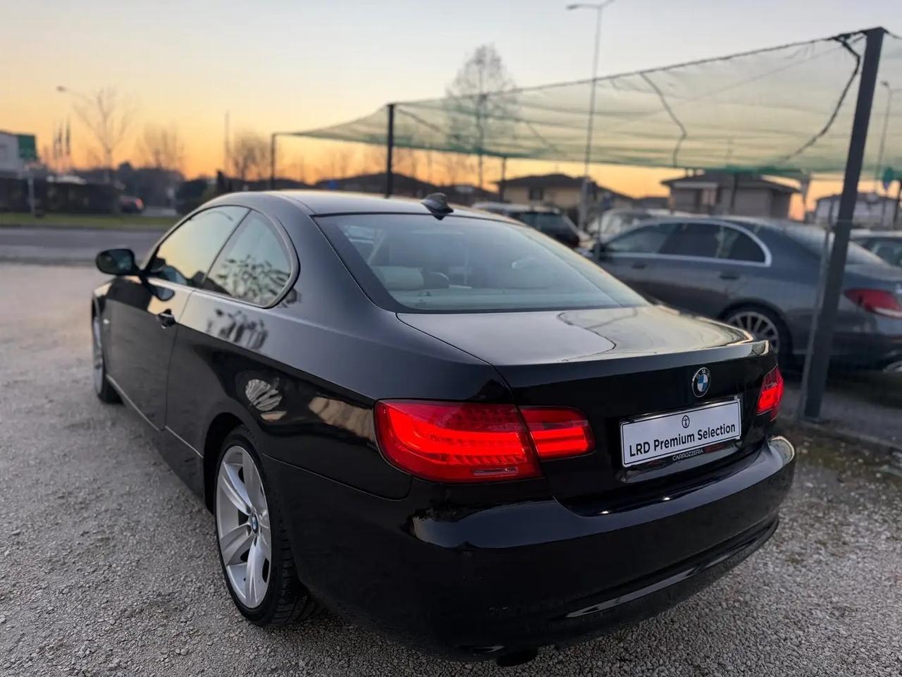 BMW 320 d coupe 320d xdrive Futura+Navi+Pelle