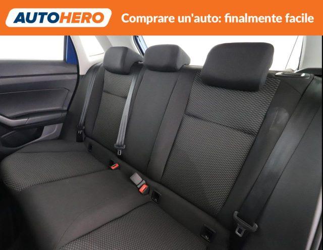 VOLKSWAGEN Polo 1.0