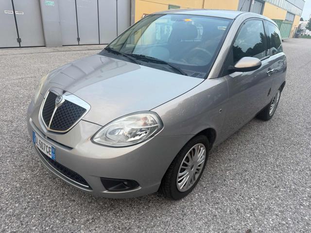 LANCIA Ypsilon 1.2 Argento senza nessun lavoro da fare