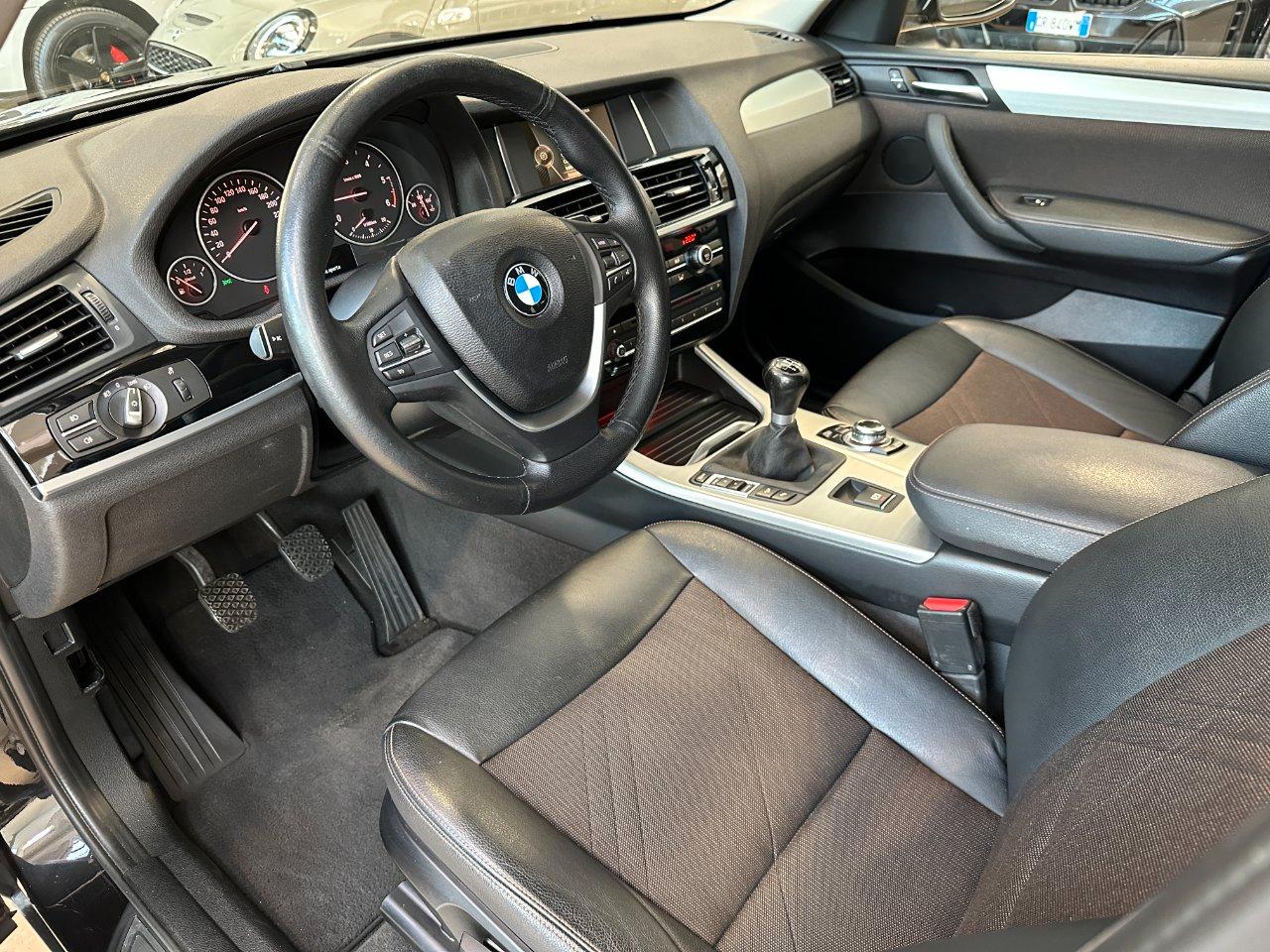 BMW X3 xdrive20d xLine - 18" - Navi - Keyless